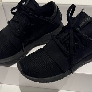 COPY - Adidas Sneakers